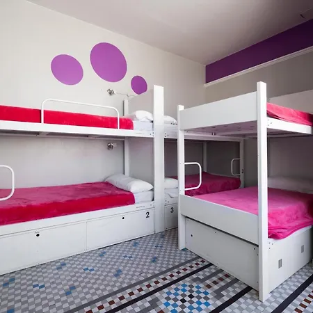 Purple Nest Hostel Βαλένθια