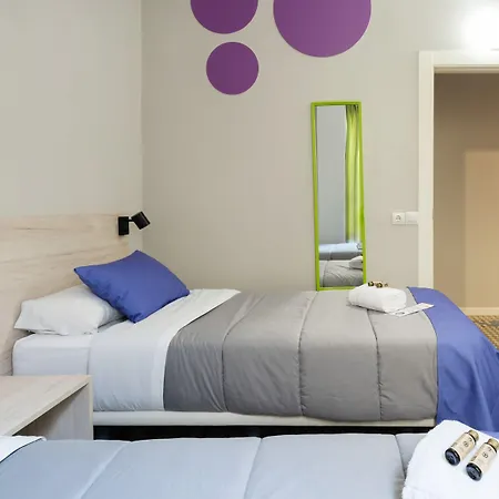 Purple Nest Hostel *