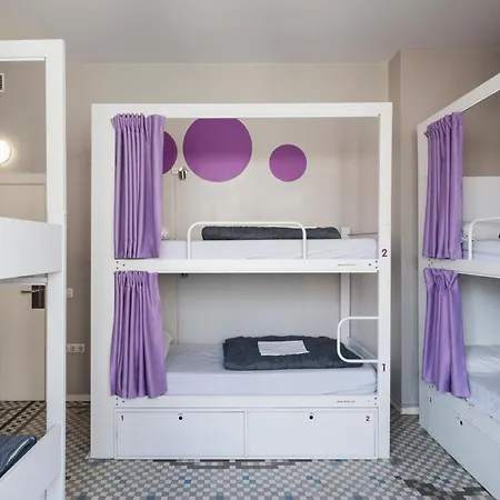 Purple Nest Hostel *