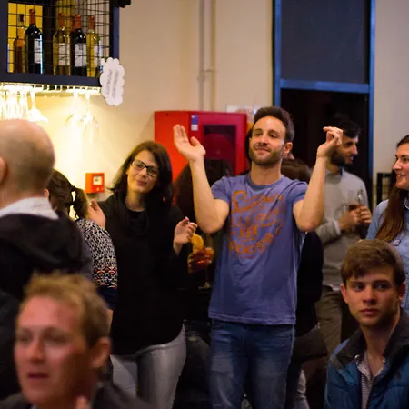 パープル ネスト ホステル