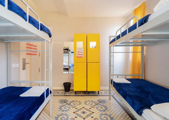 Purple Nest Ostello *