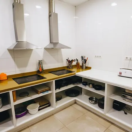Purple Nest Hostal *