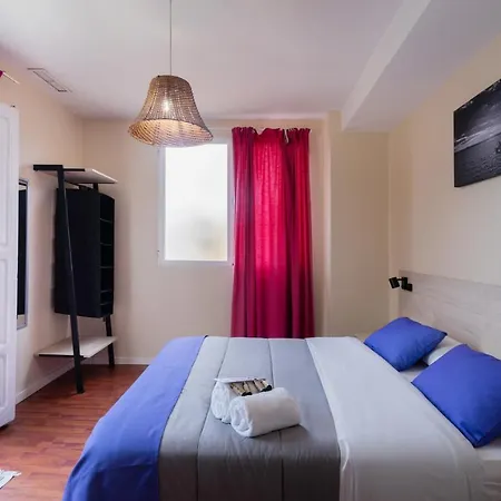 Purple Nest Hostel Valensiya
