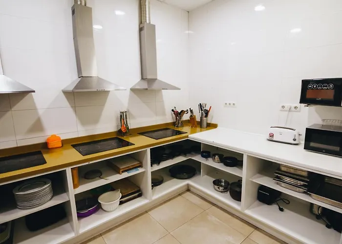 Purple Nest Hostal *