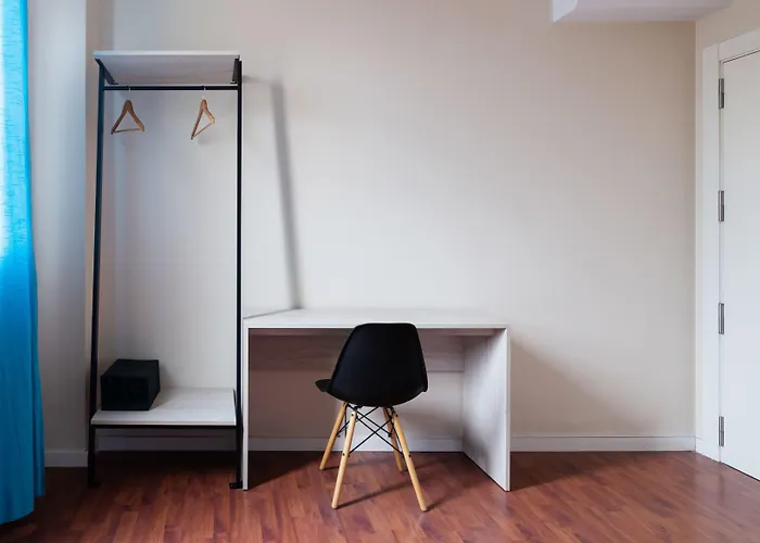 Purple Nest Hostal *